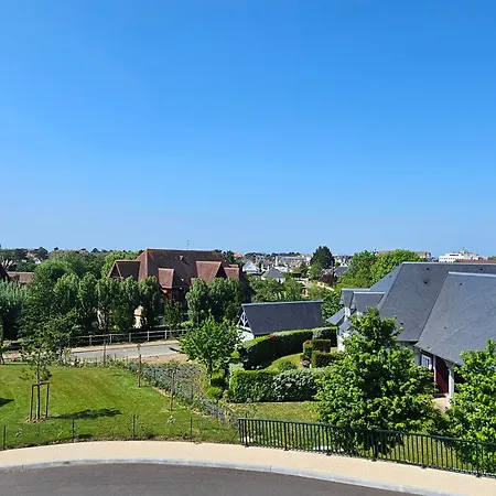 Superbe Maison Familiale, Proche Plage, 4 Villa Deauville