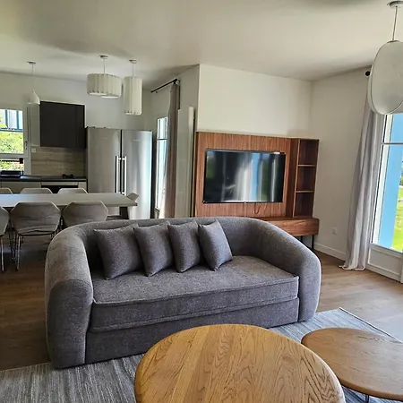 Superbe Maison Familiale, Proche Plage, 4