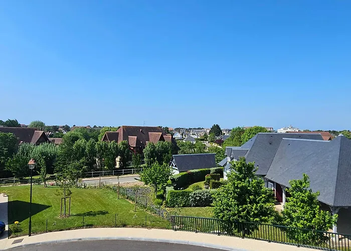 Superbe Maison Familiale, Proche Plage, 4 Villa Deauville